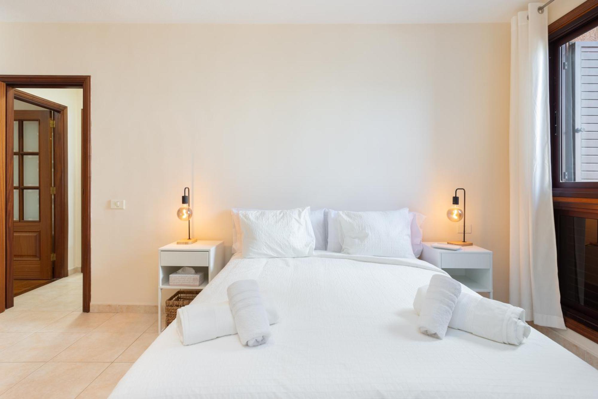 Home2Book Design & Luminous Apt Santa Cruz Center Buitenkant foto